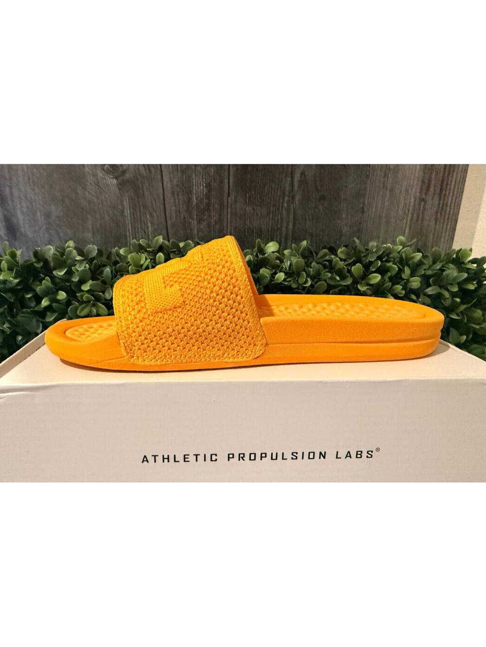APL Women's BL Techloom Mango Slides EU 37 US 7